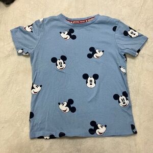 Disney kids t-shirt size M